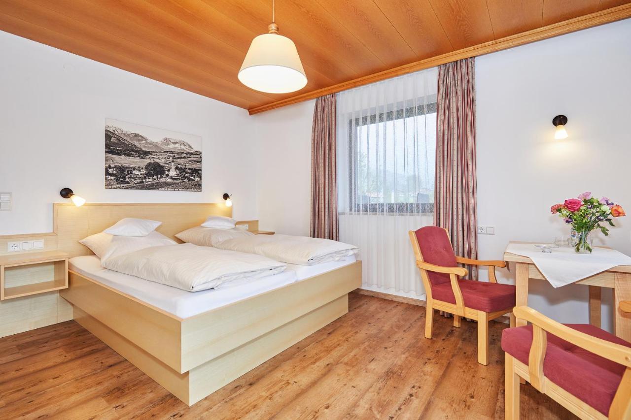 Gaestehaus Flora Reit im Winkl Buitenkant foto