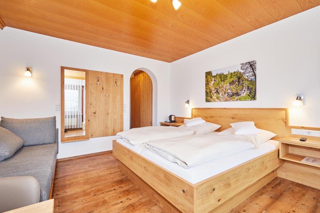 Gaestehaus Flora Reit im Winkl Buitenkant foto