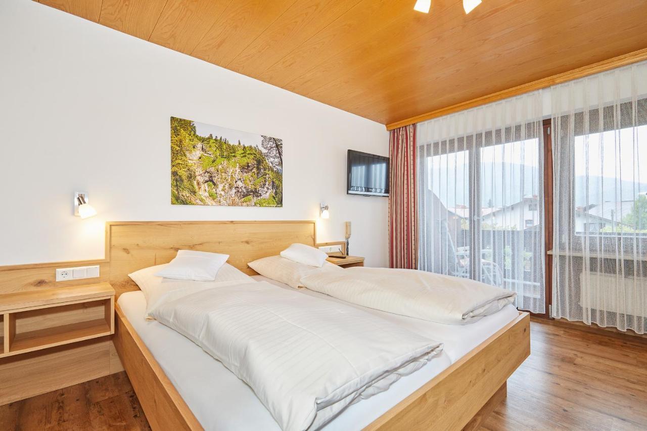 Gaestehaus Flora Reit im Winkl Buitenkant foto
