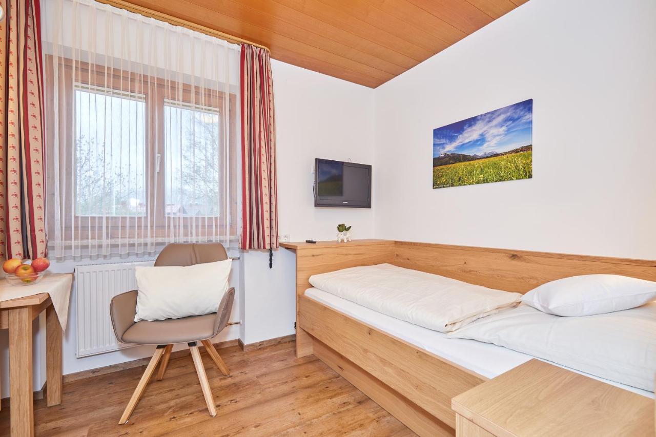 Gaestehaus Flora Reit im Winkl Buitenkant foto