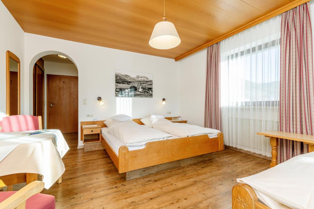 Gaestehaus Flora Reit im Winkl Buitenkant foto