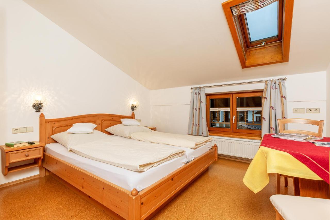 Gaestehaus Flora Reit im Winkl Buitenkant foto