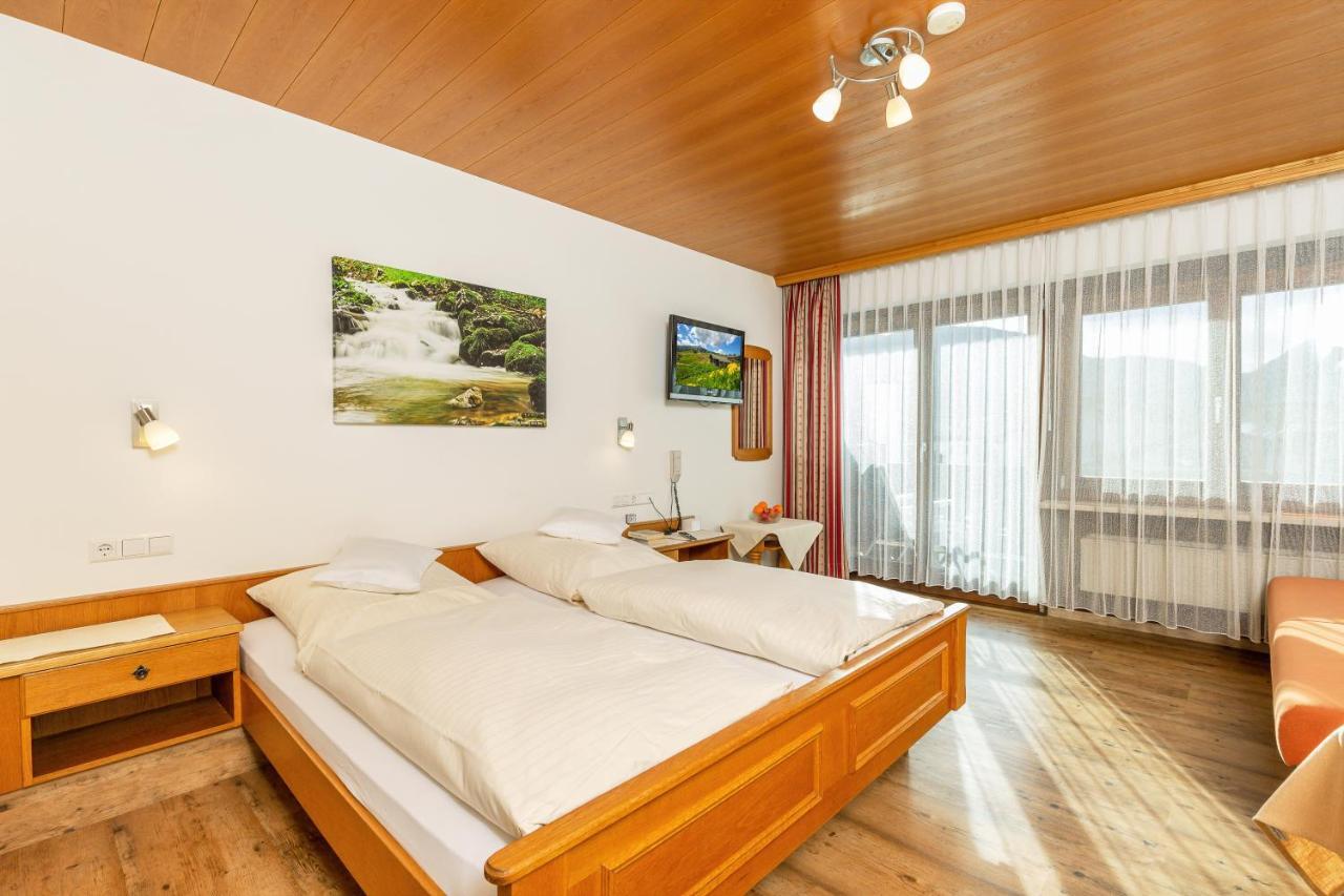 Gaestehaus Flora Reit im Winkl Buitenkant foto